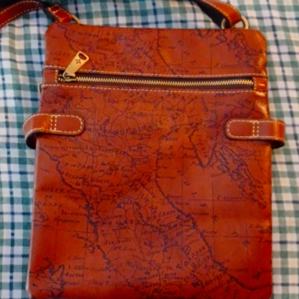 Patricia Nash handbag, brown, 9 x 11 new